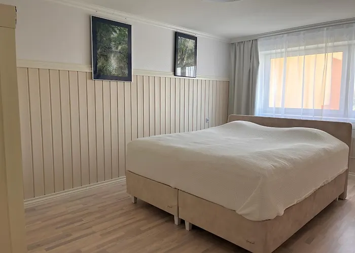 Stylish & Bright Artpartment- Family -friendly Apartmán *